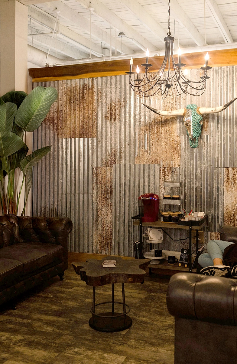 salon west lobby